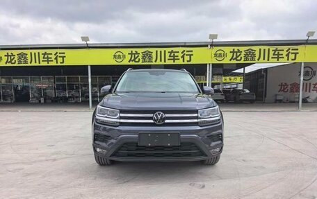 Volkswagen Tharu, 2021 год, 1 800 000 рублей, 2 фотография