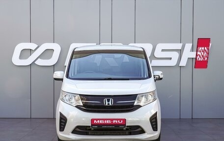 Honda Stepwgn IV, 2016 год, 1 695 000 рублей, 3 фотография