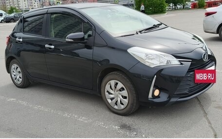 Toyota Vitz, 2018 год, 1 000 000 рублей, 2 фотография