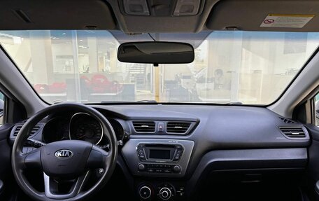 KIA Rio III рестайлинг, 2013 год, 749 000 рублей, 17 фотография