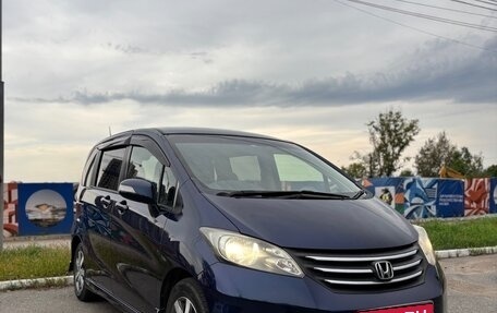 Honda Freed I, 2010 год, 850 000 рублей, 1 фотография