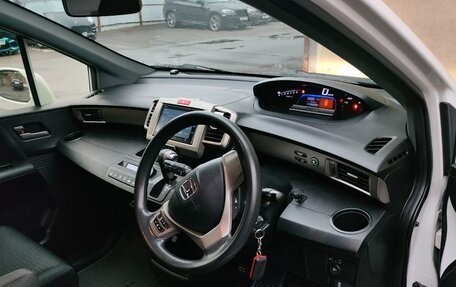 Honda Freed I, 2015 год, 1 450 000 рублей, 27 фотография