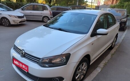 Volkswagen Polo VI (EU Market), 2014 год, 840 000 рублей, 1 фотография
