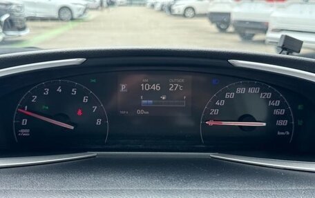 Toyota Sienta II, 2021 год, 1 300 000 рублей, 14 фотография