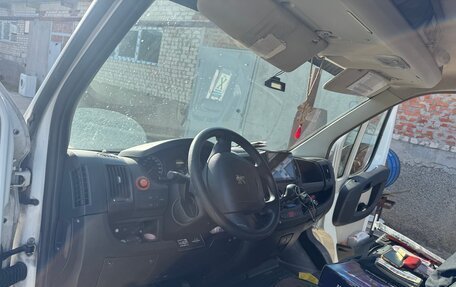 Peugeot Partner II рестайлинг 2, 2013 год, 1 500 000 рублей, 17 фотография