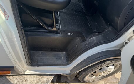 Peugeot Partner II рестайлинг 2, 2013 год, 1 500 000 рублей, 21 фотография