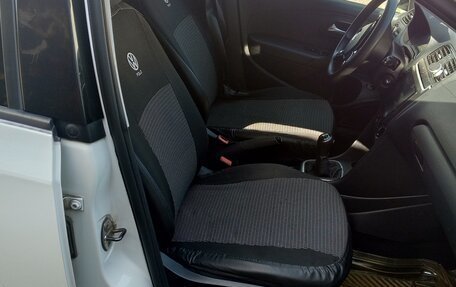 Volkswagen Polo VI (EU Market), 2015 год, 1 030 000 рублей, 6 фотография