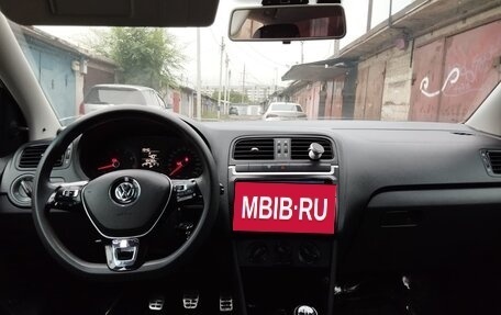 Volkswagen Polo VI (EU Market), 2015 год, 1 030 000 рублей, 10 фотография