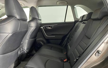 Toyota RAV4, 2020 год, 3 300 000 рублей, 13 фотография