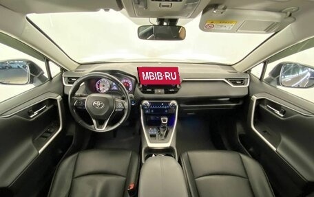 Toyota RAV4, 2020 год, 3 300 000 рублей, 14 фотография