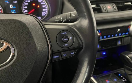 Toyota RAV4, 2020 год, 3 300 000 рублей, 26 фотография