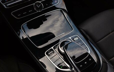 Mercedes-Benz E-Класс, 2019 год, 3 090 000 рублей, 18 фотография