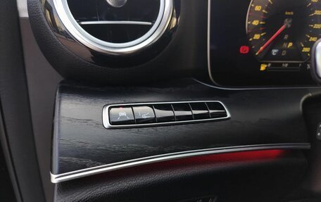 Mercedes-Benz E-Класс, 2019 год, 3 090 000 рублей, 26 фотография