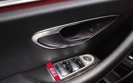 Mercedes-Benz E-Класс, 2019 год, 3 090 000 рублей, 25 фотография