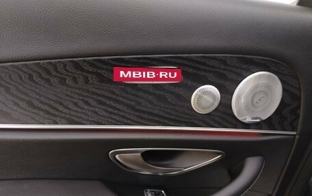 Mercedes-Benz E-Класс, 2019 год, 3 090 000 рублей, 32 фотография