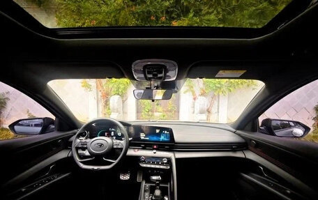 Hyundai Elantra, 2022 год, 1 300 000 рублей, 6 фотография