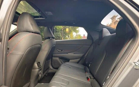 Hyundai Elantra, 2022 год, 1 300 000 рублей, 9 фотография
