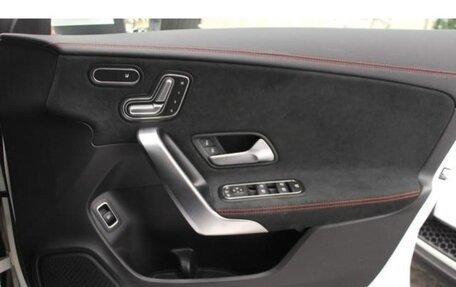 Mercedes-Benz CLA, 2021 год, 2 450 000 рублей, 29 фотография