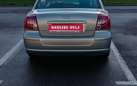 Toyota Avensis III рестайлинг, 2007 год, 665 000 рублей, 4 фотография
