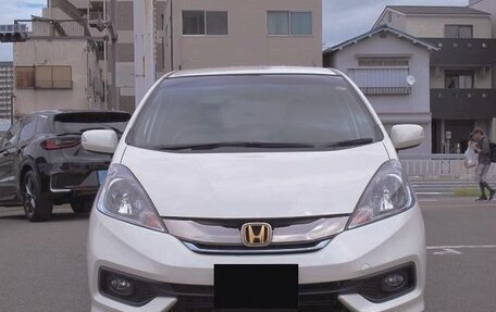 Honda Fit Shuttle I рестайлинг, 2015 год, 715 000 рублей, 2 фотография