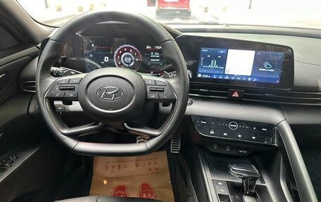 Hyundai Elantra, 2022 год, 1 215 555 рублей, 10 фотография