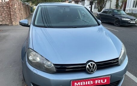 Volkswagen Golf VI, 2011 год, 840 000 рублей, 1 фотография