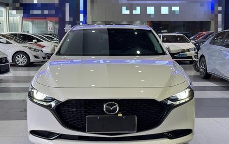 Mazda 3, 2022 год, 1 200 000 рублей, 2 фотография