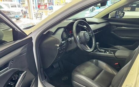 Mazda 3, 2022 год, 1 200 000 рублей, 5 фотография