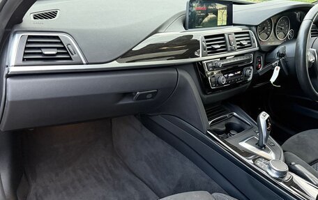 BMW 3 серия, 2018 год, 1 650 000 рублей, 15 фотография