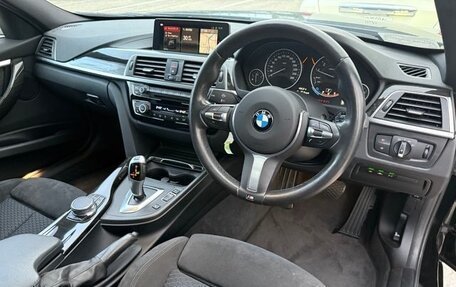 BMW 3 серия, 2018 год, 1 650 000 рублей, 16 фотография