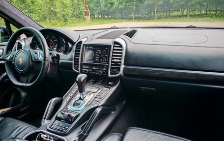 Porsche Cayenne III, 2011 год, 2 000 000 рублей, 6 фотография