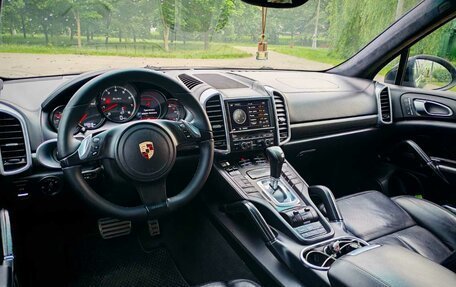 Porsche Cayenne III, 2011 год, 2 000 000 рублей, 20 фотография