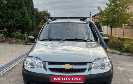 Chevrolet Niva I рестайлинг, 2014 год, 630 000 рублей, 3 фотография