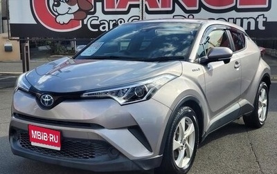 Toyota C-HR I рестайлинг, 2017 год, 1 500 000 рублей, 1 фотография