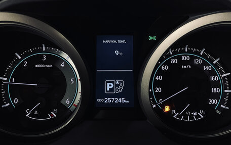 Toyota Land Cruiser Prado 150 рестайлинг 2, 2013 год, 2 590 000 рублей, 13 фотография