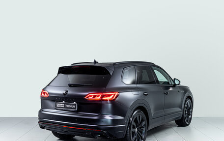 Volkswagen Touareg III, 2019 год, 4 200 000 рублей, 3 фотография