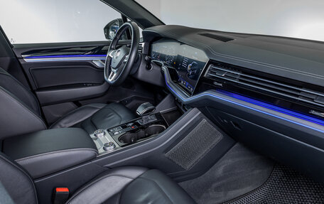 Volkswagen Touareg III, 2019 год, 4 200 000 рублей, 14 фотография