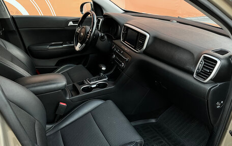 KIA Sportage IV рестайлинг, 2019 год, 2 080 000 рублей, 31 фотография