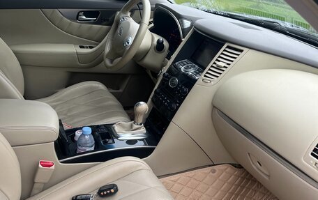 Infiniti FX II, 2008 год, 2 500 000 рублей, 6 фотография