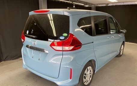 Honda Freed II, 2021 год, 1 080 000 рублей, 4 фотография
