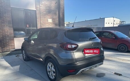 Renault Kaptur I рестайлинг, 2017 год, 1 350 000 рублей, 2 фотография