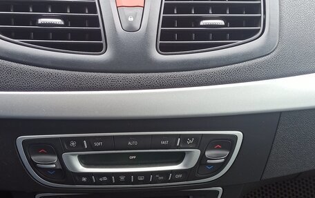 Renault Megane III, 2011 год, 800 000 рублей, 14 фотография