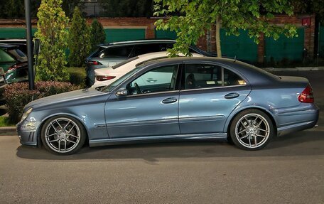 Mercedes-Benz E-Класс, 2003 год, 670 000 рублей, 10 фотография