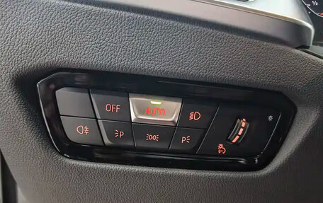 BMW 3 серия, 2022 год, 3 300 000 рублей, 14 фотография