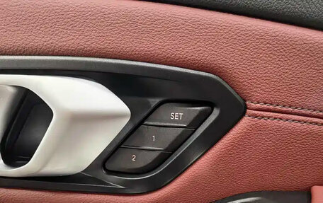 BMW 3 серия, 2022 год, 3 300 000 рублей, 15 фотография