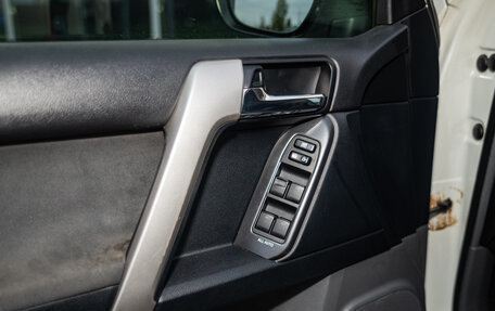 Toyota Land Cruiser Prado 150 рестайлинг 2, 2012 год, 2 099 000 рублей, 18 фотография