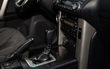 Toyota Land Cruiser Prado 150 рестайлинг 2, 2012 год, 2 099 000 рублей, 19 фотография