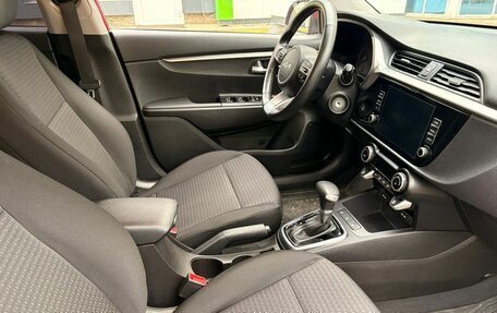 KIA Rio IV, 2021 год, 1 479 000 рублей, 10 фотография