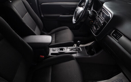 Mitsubishi Outlander III рестайлинг 3, 2012 год, 1 299 000 рублей, 15 фотография