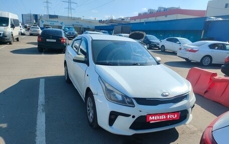 KIA Rio IV, 2018 год, 635 000 рублей, 4 фотография